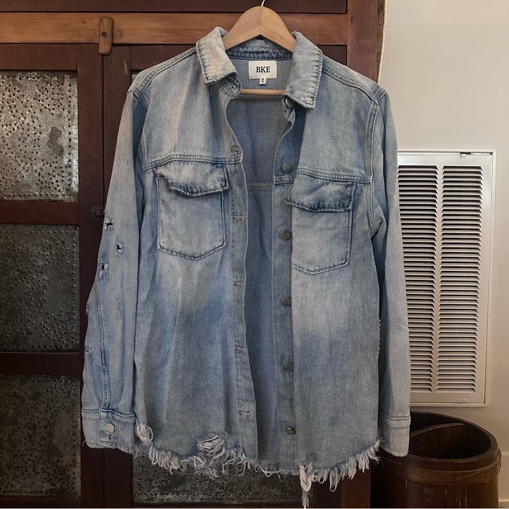 BKE Women's Light Blue Oversized Distressed Denim Jean Jacket Shirt Medium